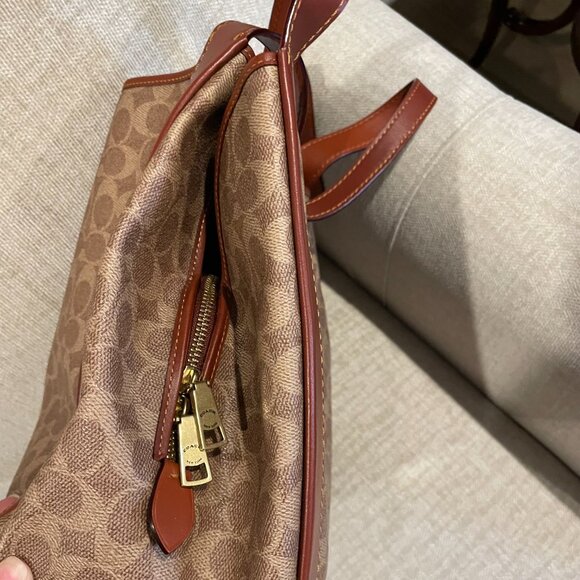 Coach Brown and Tan Shoulder Bag - Picture 3 of 9